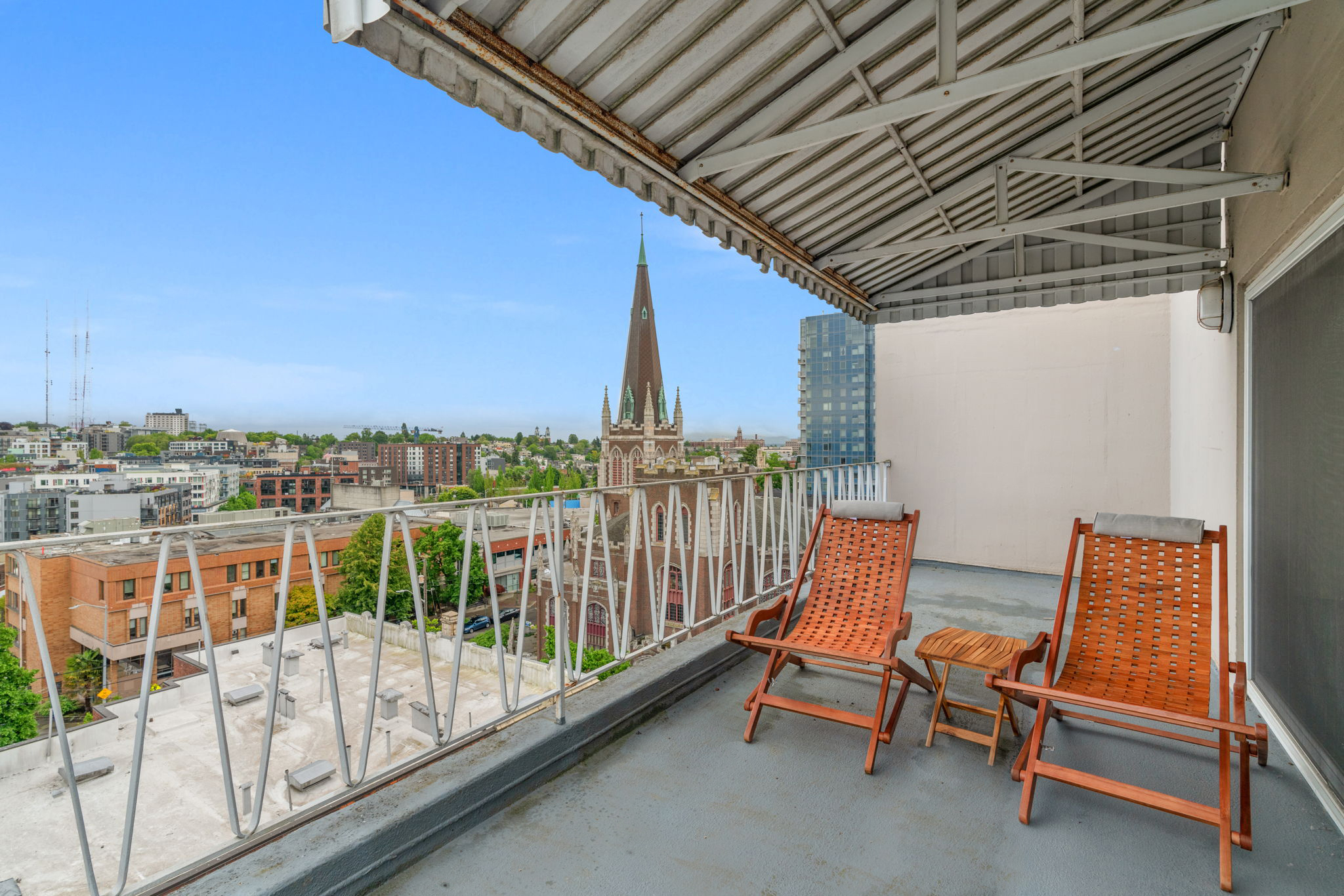 1200 Boylston Avenue - 900